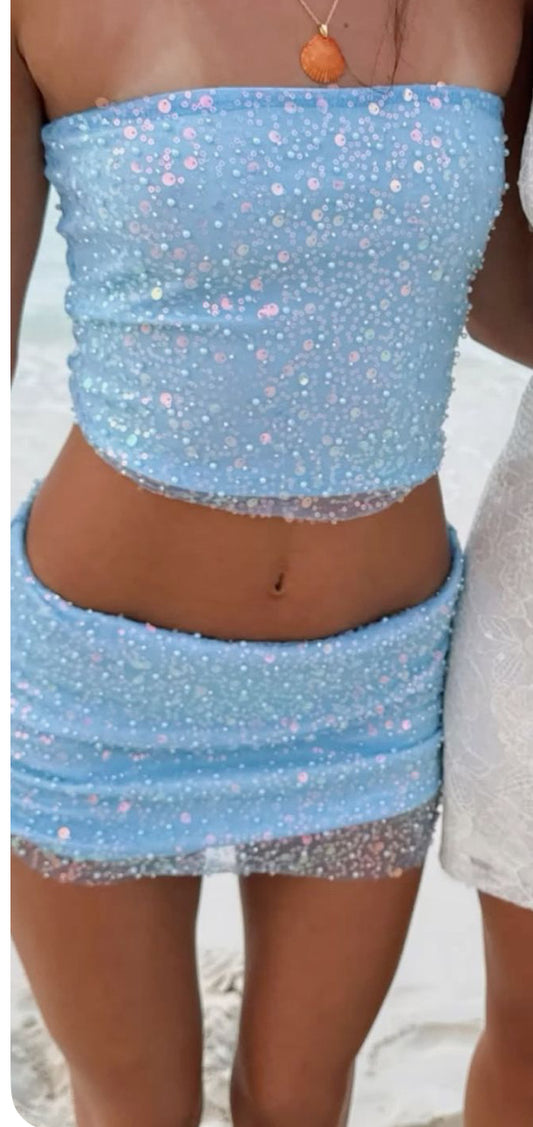  Beautiful, beach ready set for girls and women 